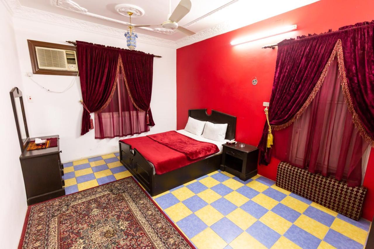 Al Eairy Furnished Apartments - Al Bahah 3 Kültér fotó