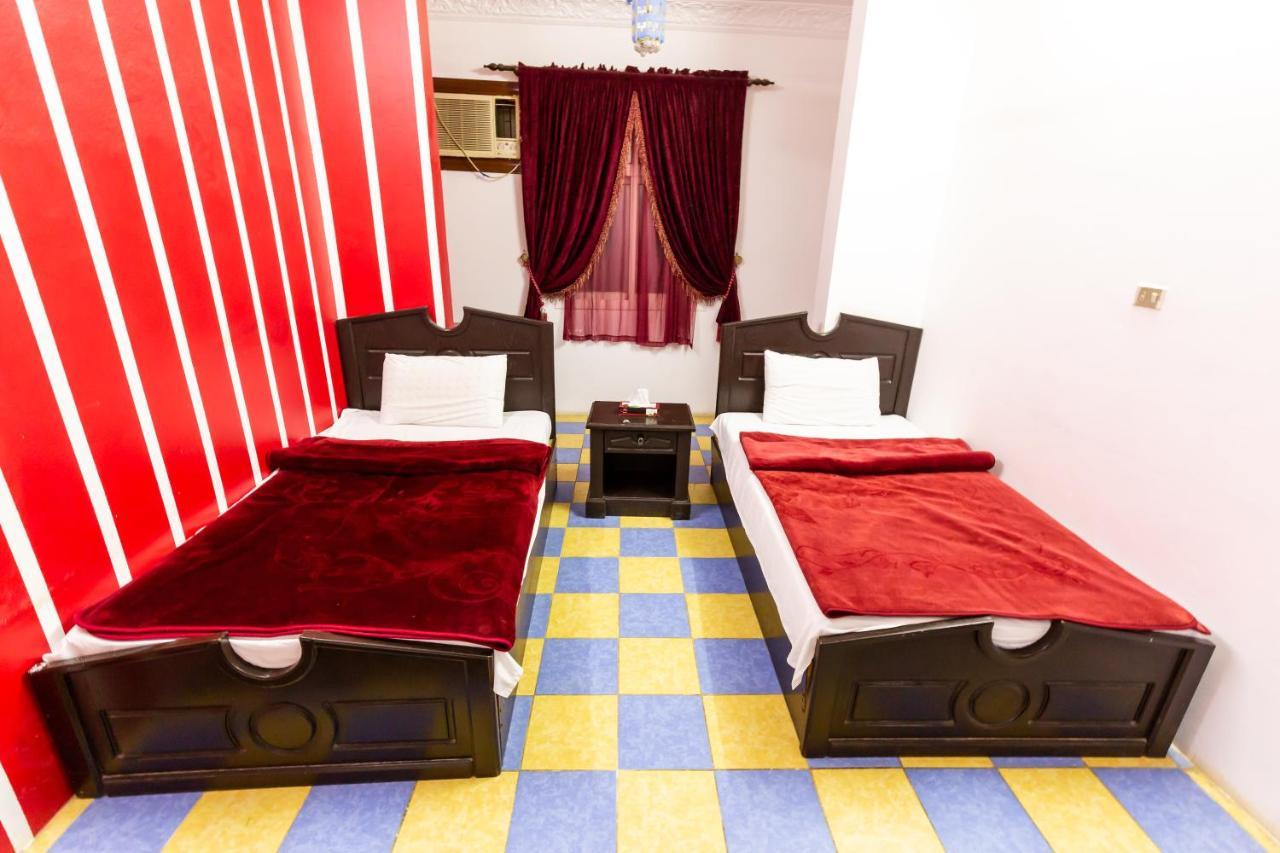 Al Eairy Furnished Apartments - Al Bahah 3 Kültér fotó