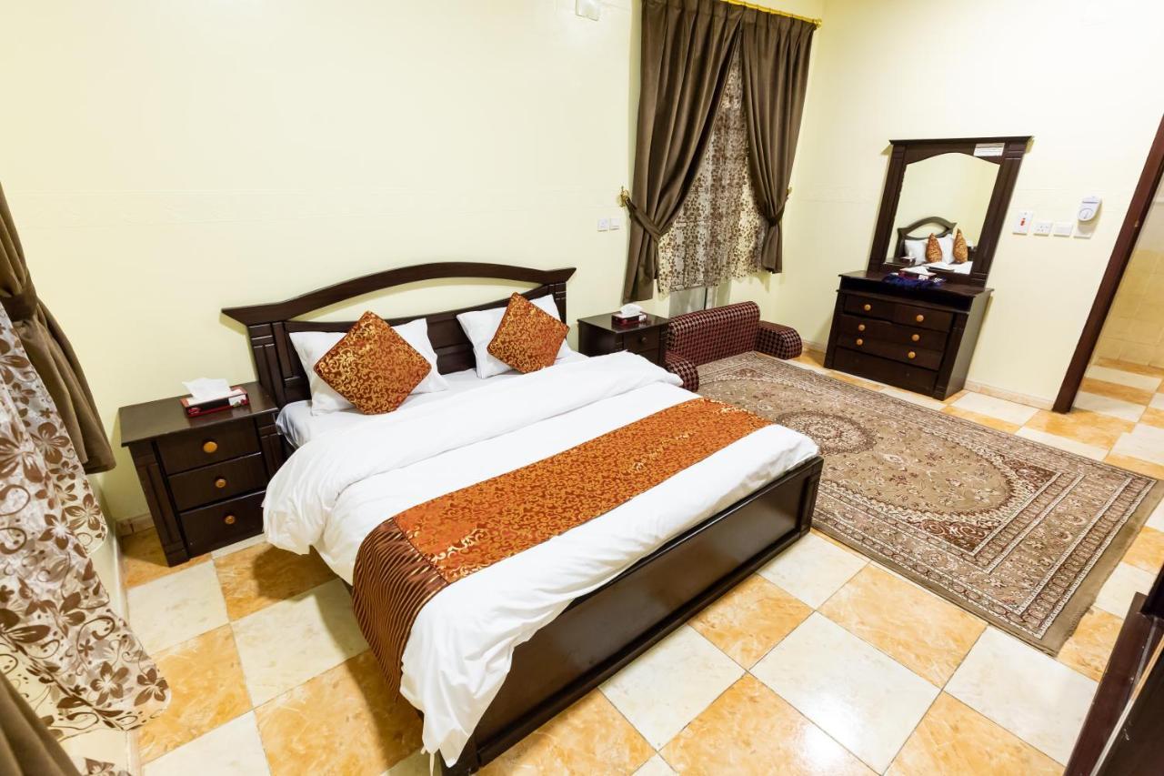 Al Eairy Furnished Apartments - Al Bahah 3 Kültér fotó