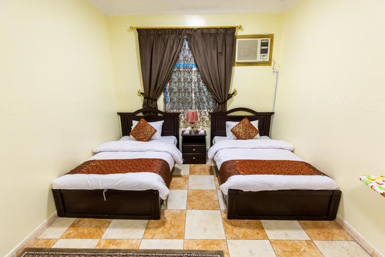 Al Eairy Furnished Apartments - Al Bahah 3 Kültér fotó