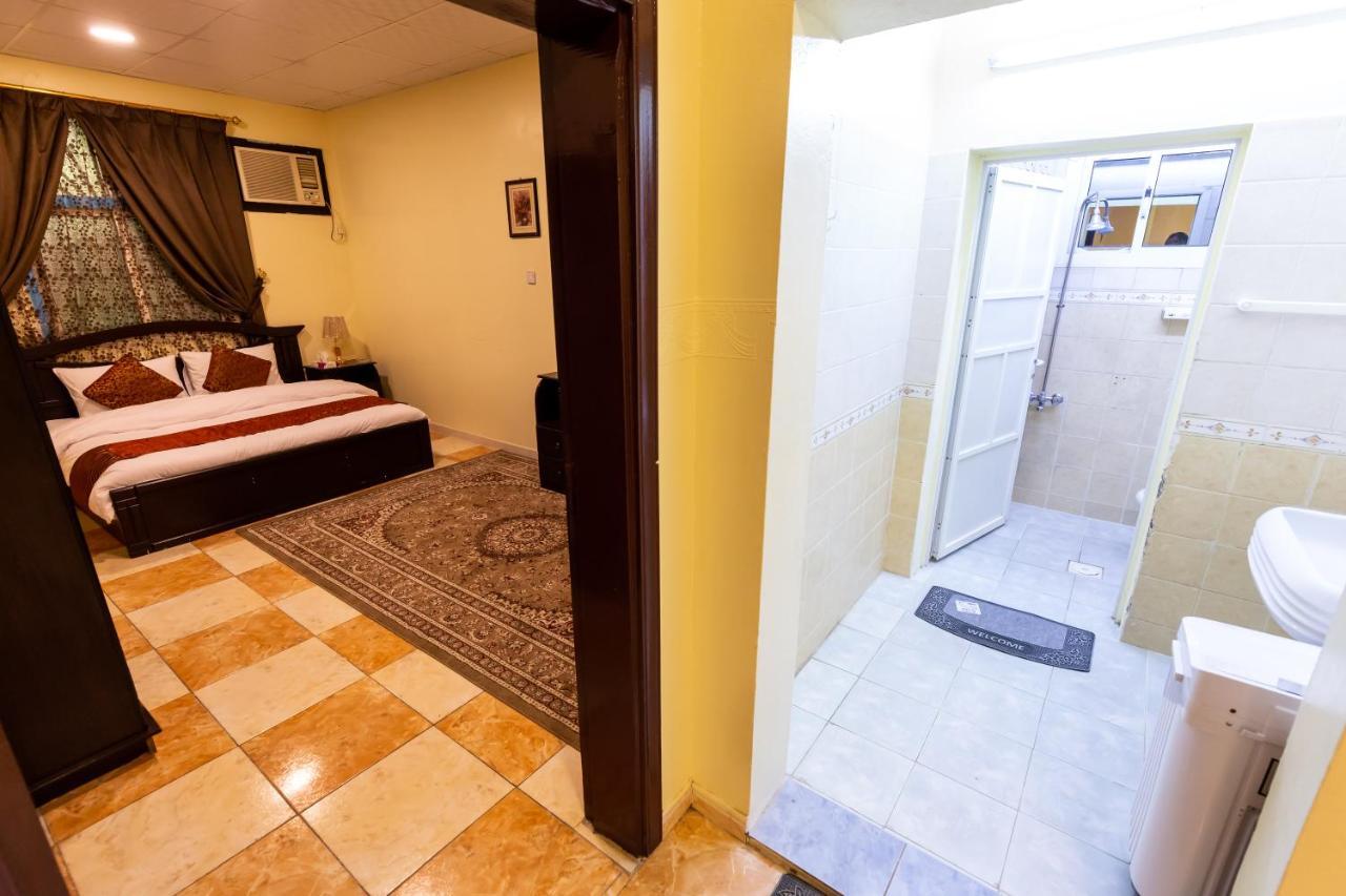 Al Eairy Furnished Apartments - Al Bahah 3 Kültér fotó